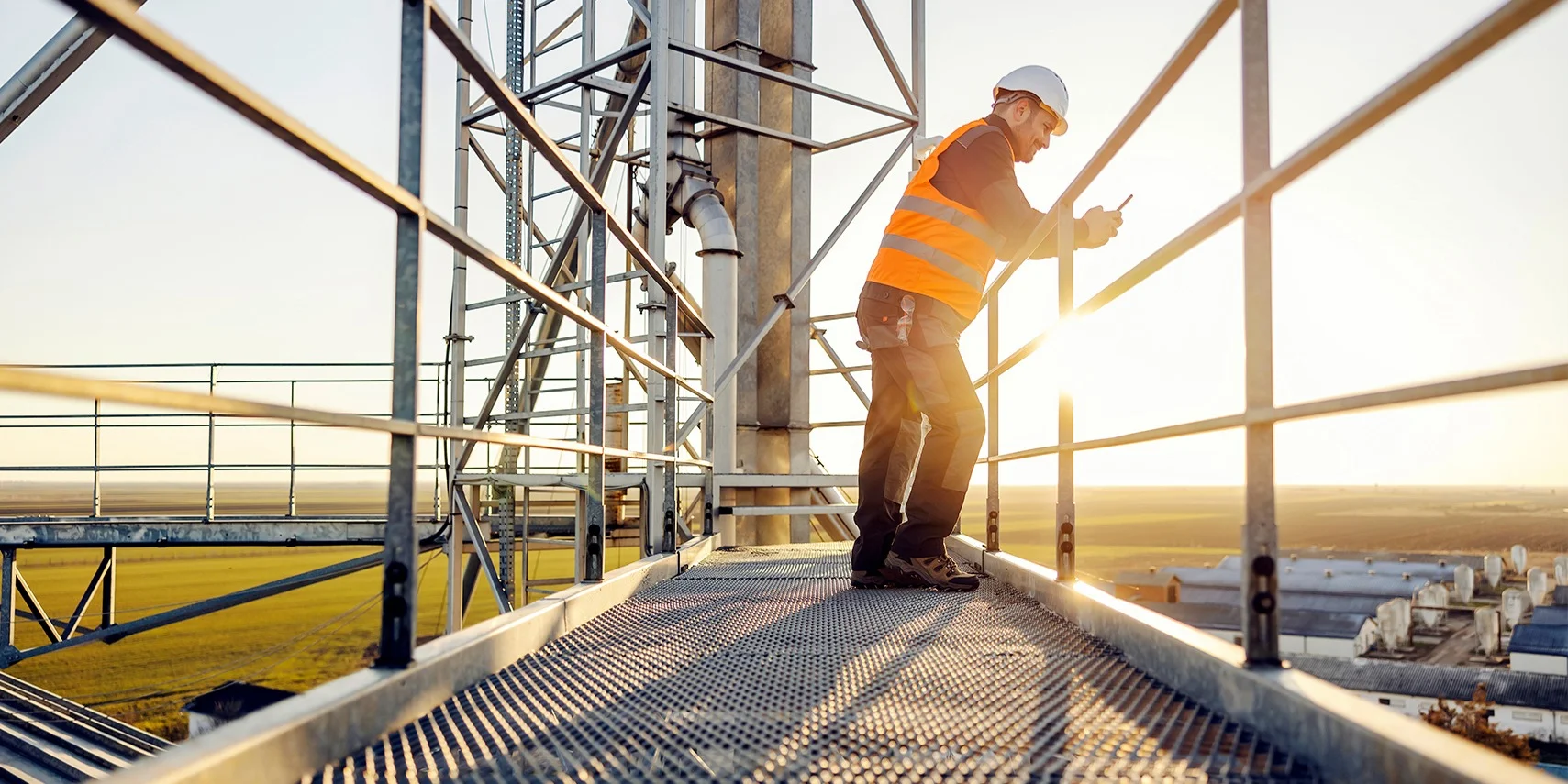 Use Primavera Unifier to meet NEC4 requirements with built-in workflows, communication rules, and response times. Banner